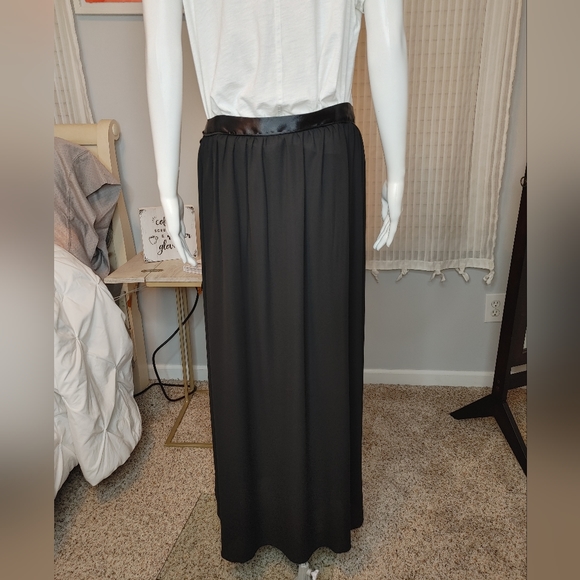 Black Tie Side Maxi Beach Sarong, Black O/S - Picture 7 of 13